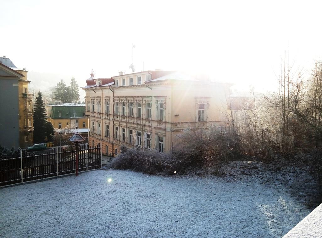 Schloss Ambras Mariánské Lázně Exteriör bild